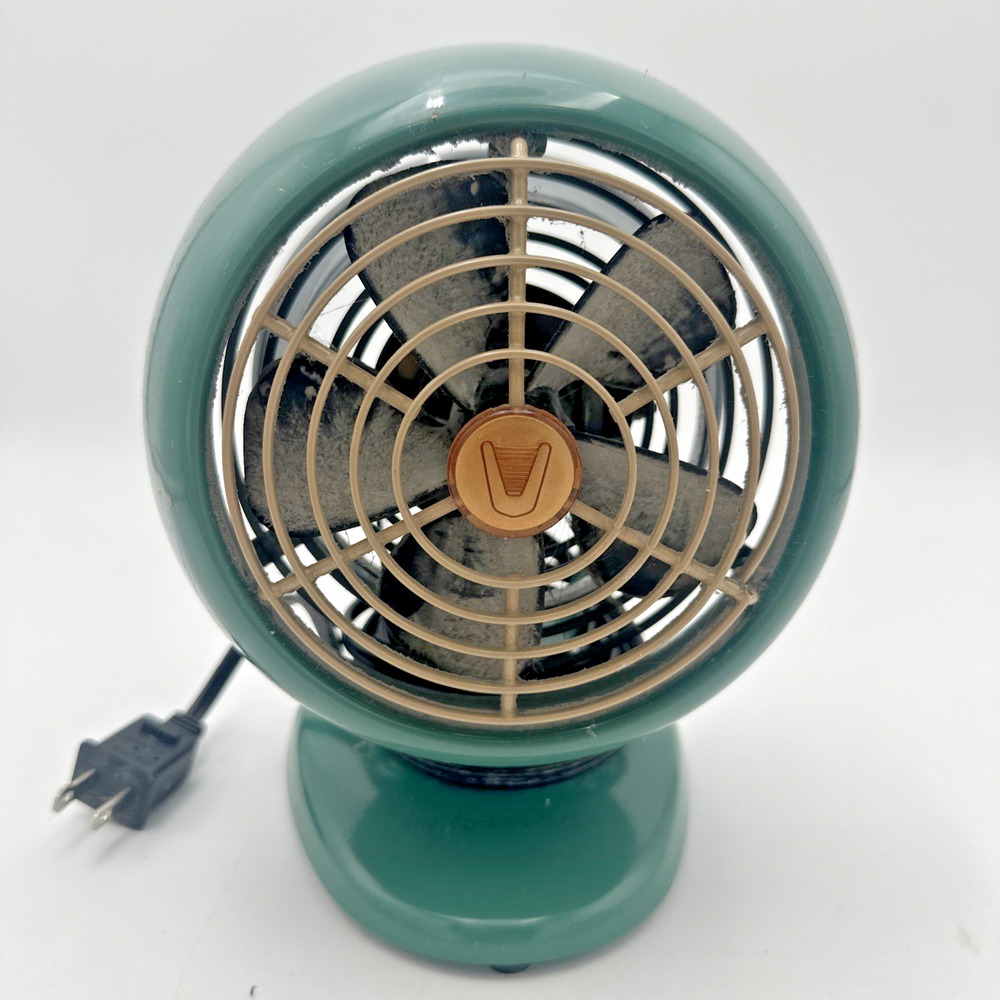 Vornado VFAN Mini Classic Retro Desk Fan Green 2-Speed Tilting